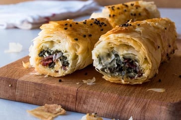 Turkish Pastry With Spiced Beef and Pistachios (Borek)